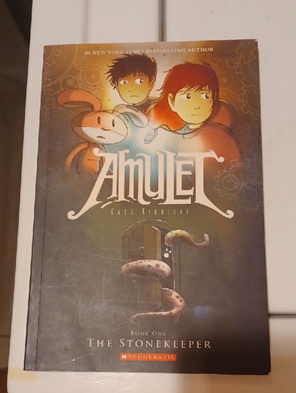 Amulet Book One: The Stonekeeper - Graphic Novel (Scholastic)